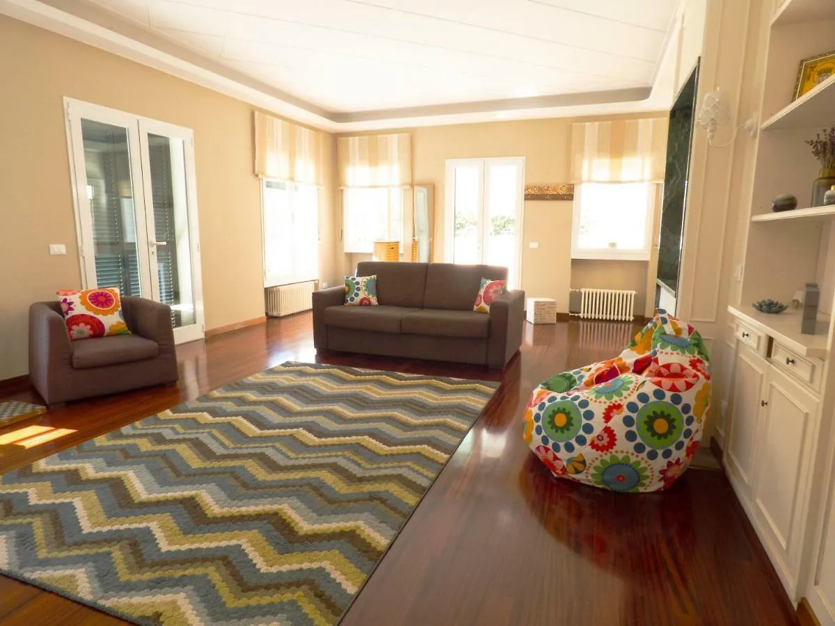Holiday home Della Rose Villa Ospedaletti